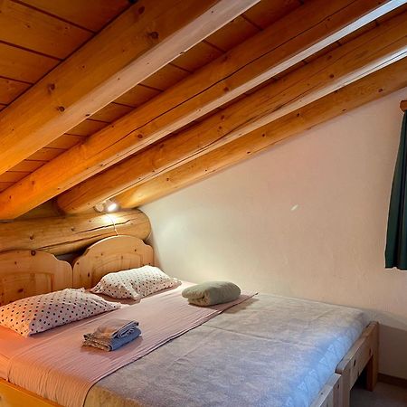 Chalet St Moritz Madulain Luaran gambar